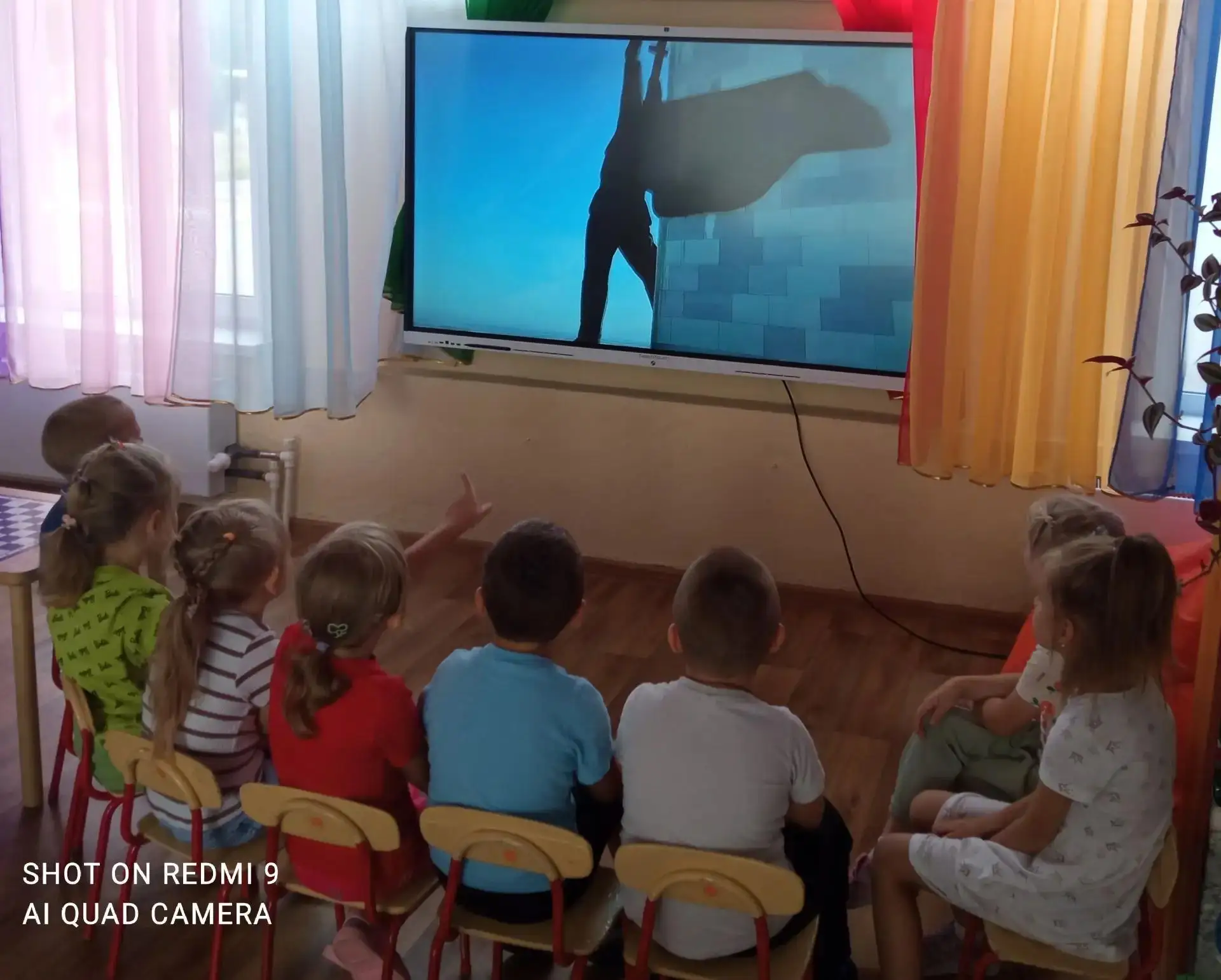 Родное Снежное, ты в песнях воспет.