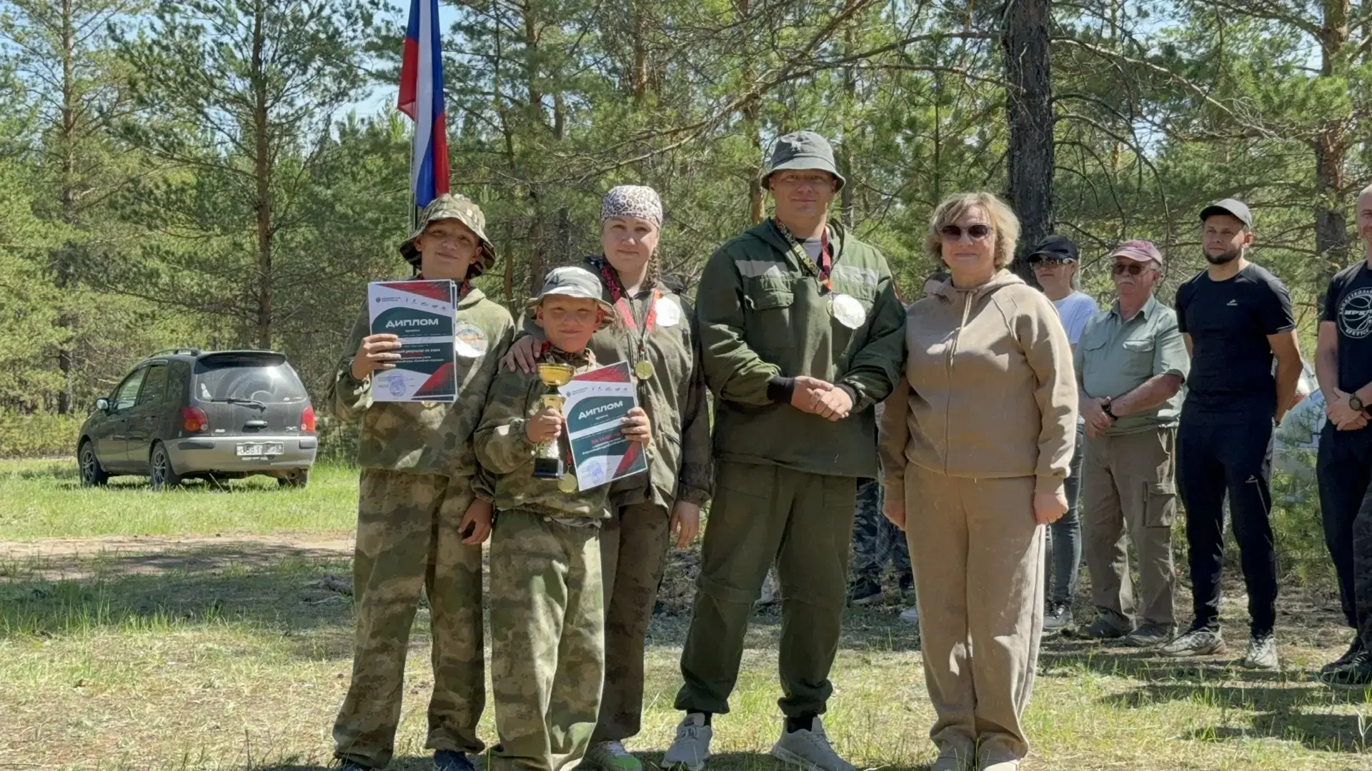 🥇Семья Карасевых — победители «Семейной Зарницы»! 🇷🇺

В День России в Киренском округе прошел пер