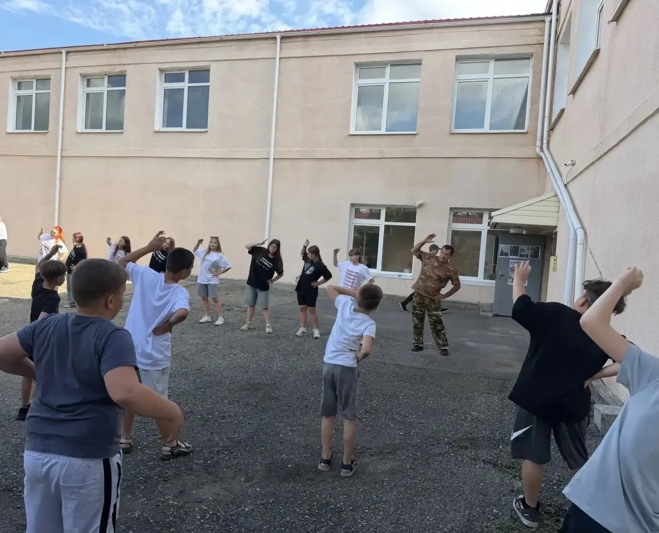 Сегодняшний день в лагере «Колос» был по-настоящему насыщенным и незабываемым, объединив в себе энер