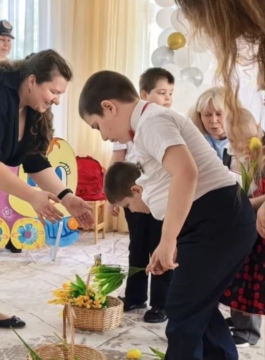 Вот и подошёл к концу волшебный период детства — в группе №2 состоялся выпускной! Сколь...