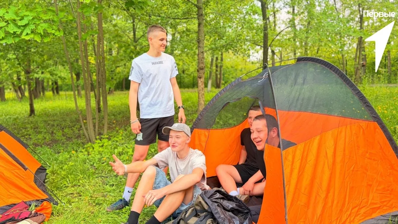🏕 Активисты Движения Первых вместе со специалистами и Игорем Шаровым, заместителем директора Станции