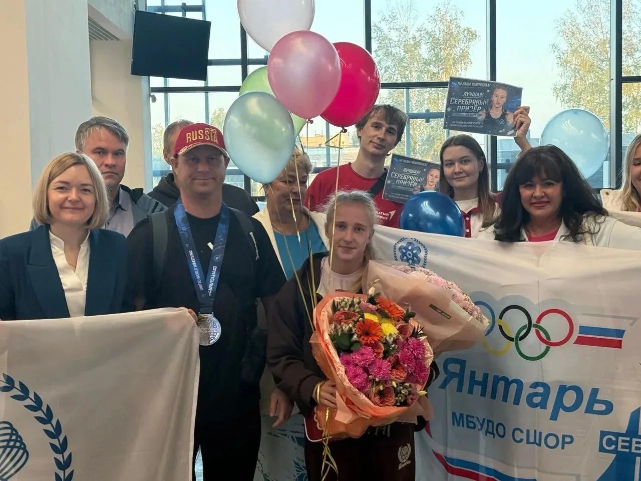 Сегодня в аэропорту — особый день! Мы встречали настоящую чемпионку! 🎉