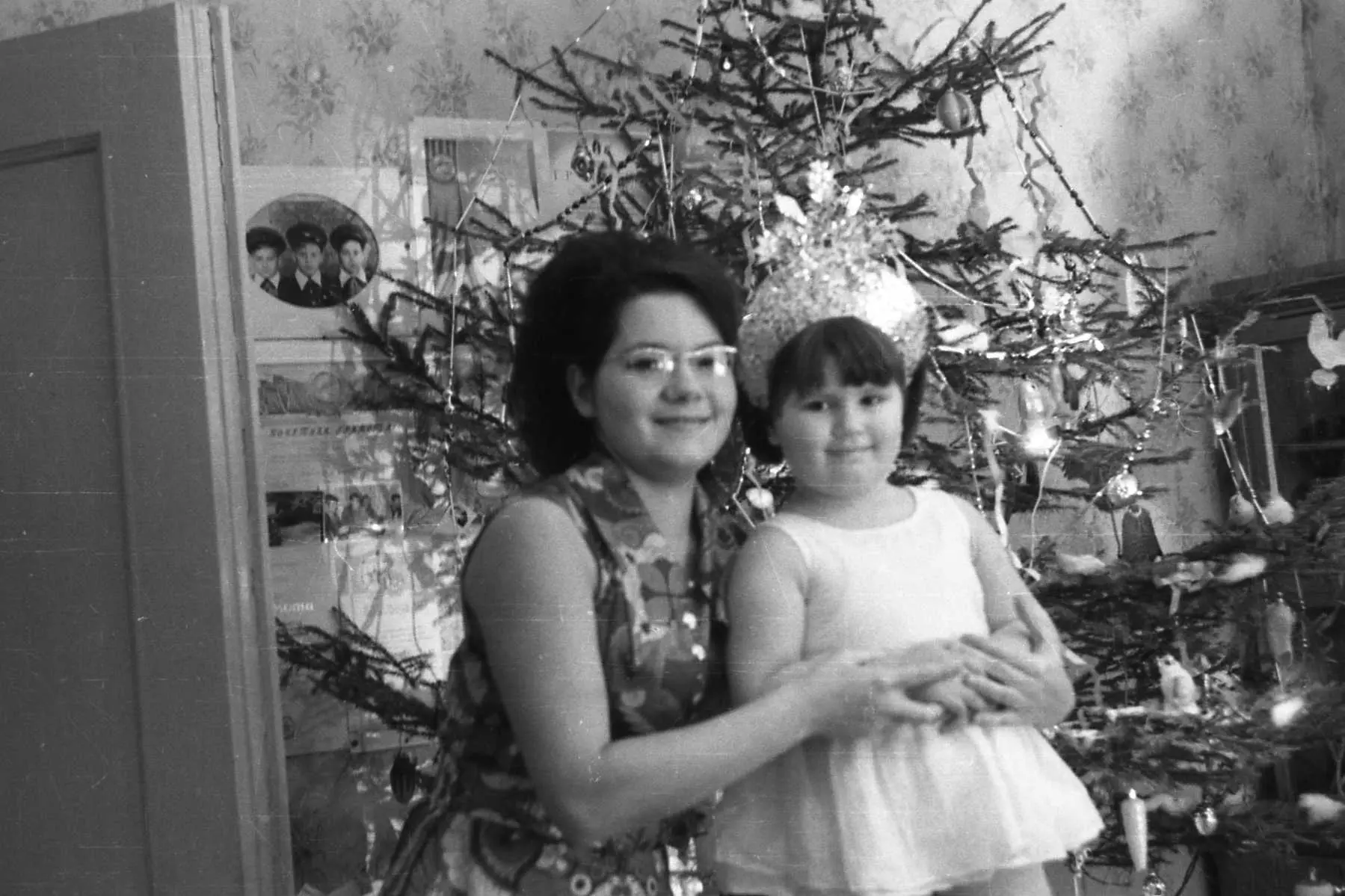 Она ее всегда называла жирной, что у неё ничего не получится, а у неё получилось! У это...
