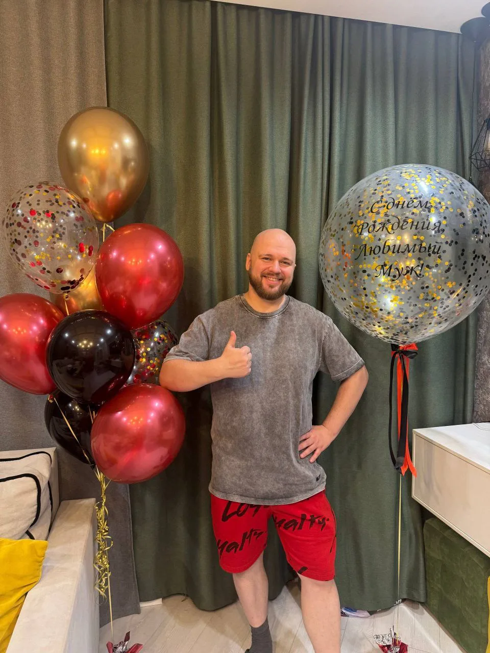 Вчера отметил День Рождения! 🎉🎂 Сходили с Таней в вип кинотеатр на двоих, посидели дома с родствен