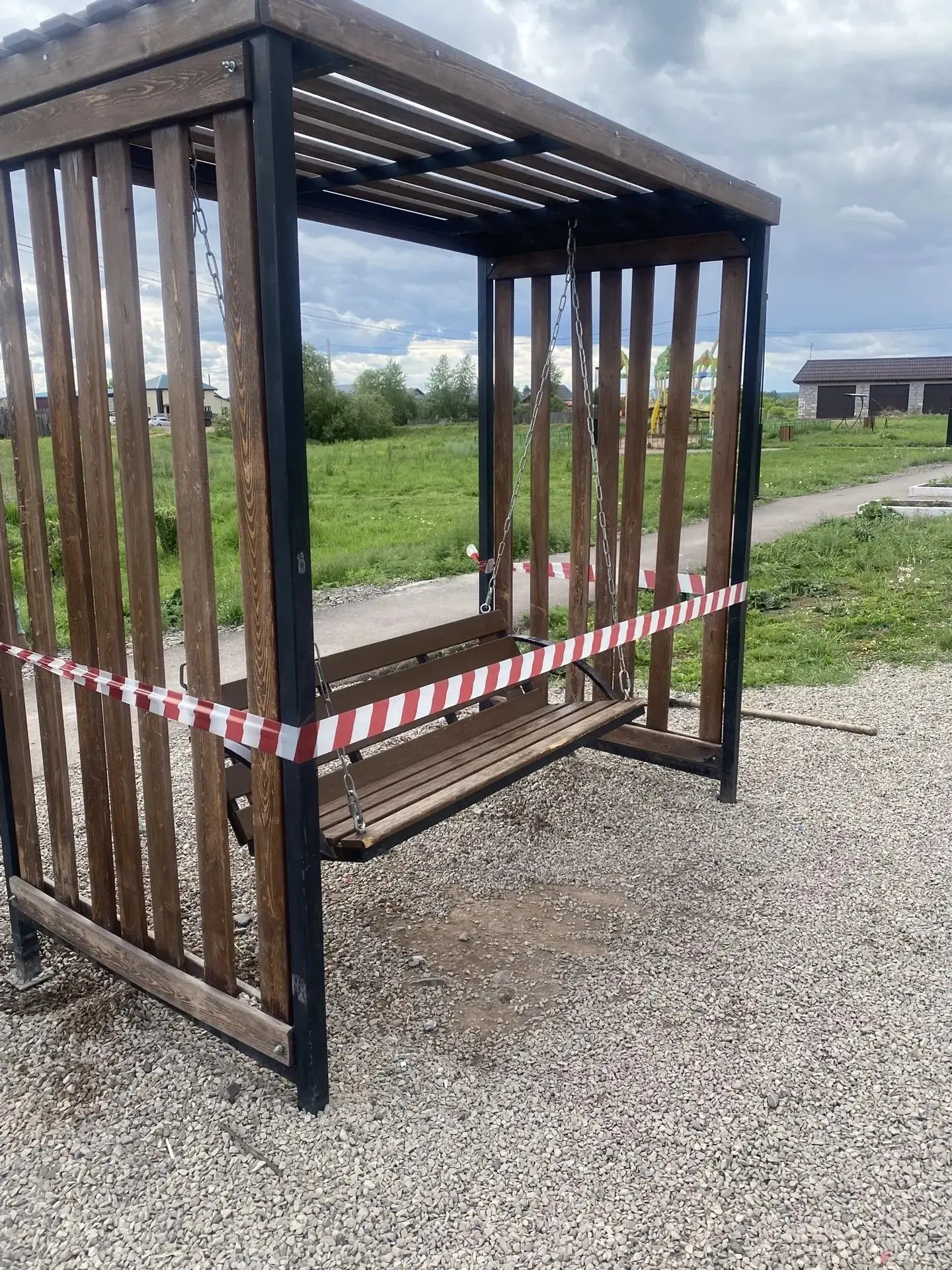 ❌ Снова факт вандализма на объектах благоустройства!

Уважаемые жители Киренского муниципального окр