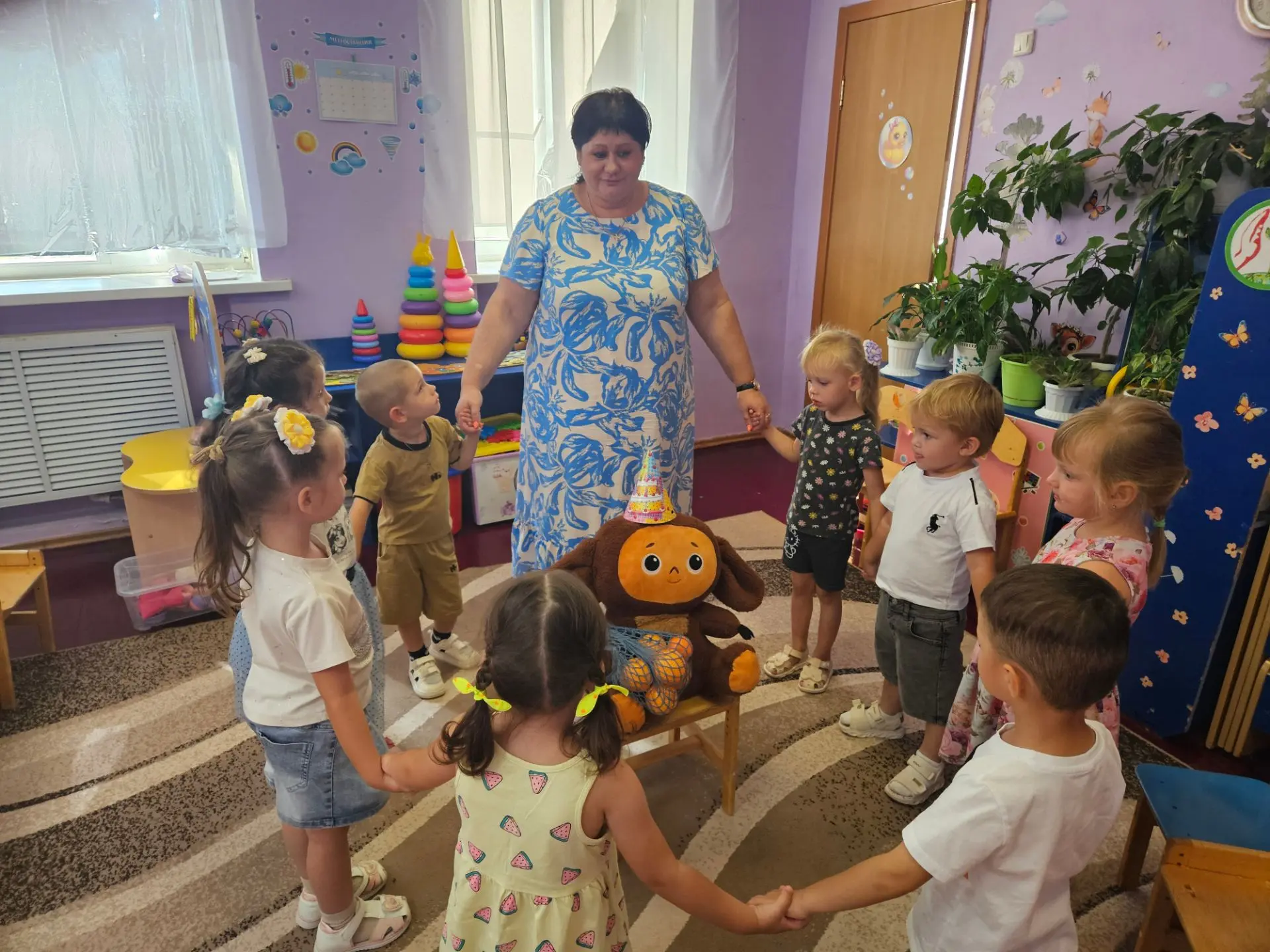 В младшей группе был особенный день! Мы праздновали День рождения самого доброго ушасти...