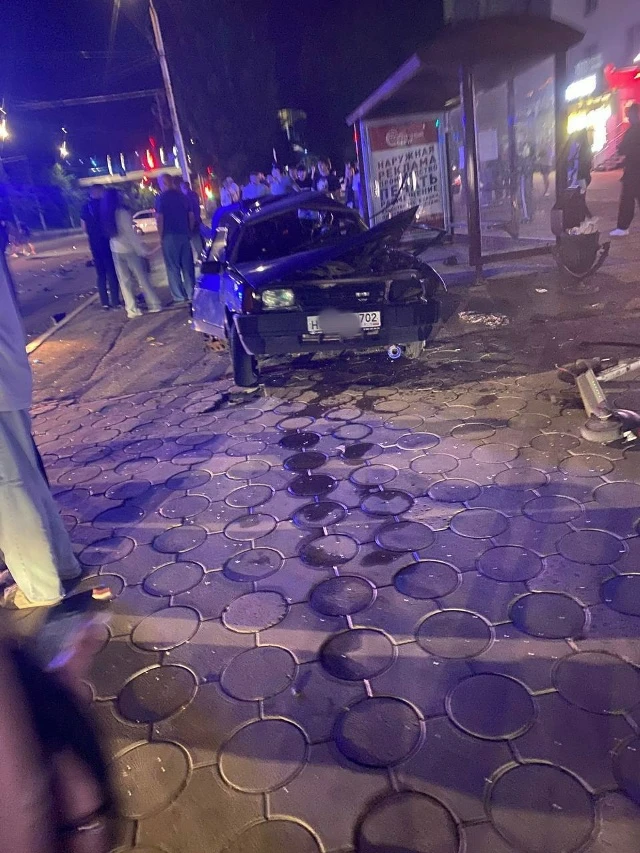 Жёсткое ДТП в районе Дома Быта в Стерлитамаке