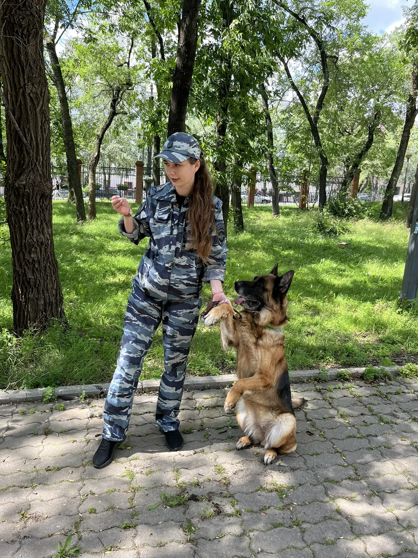 🐕 А сегодня наши ребята познакомились с настоящими четвероногими сотрудниками МВД!

На экскурсии де