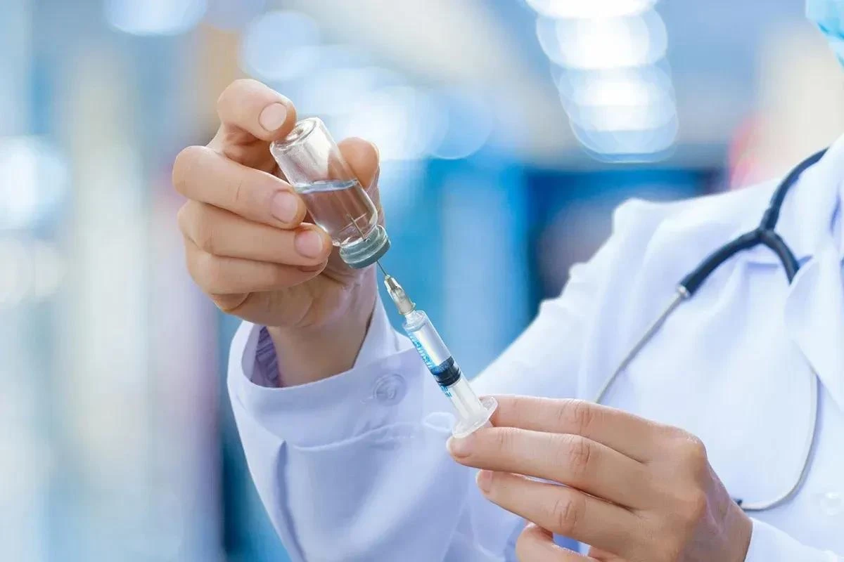 Вакцинация от гриппа: защита для всей семьи в осенне‑зимний сезон