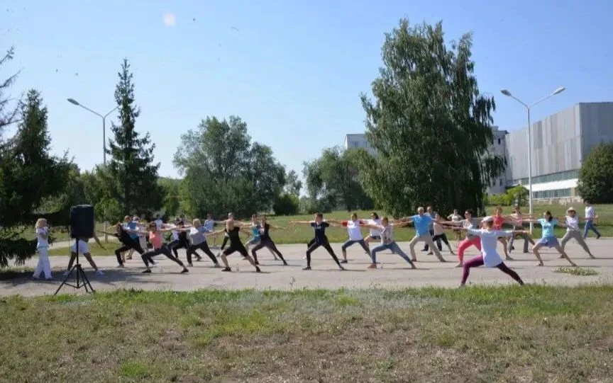 🚀 НА ЗАРЯДКУ СТАНОВИСЬ! 🤸‍♀️

В рамках празднования Дня Воздушного Флота России приглашаем вас при