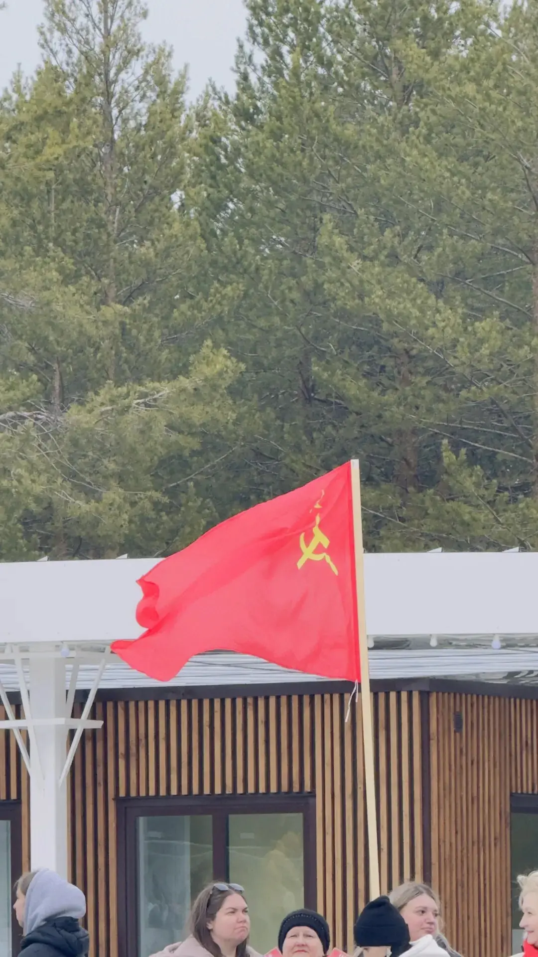 Сегодня такой важный день.