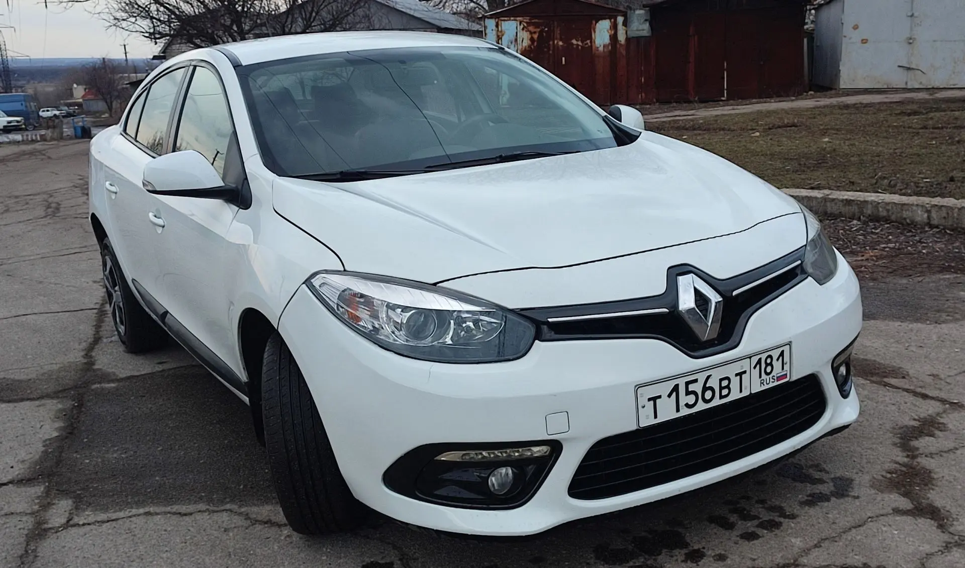 Пpoдам Renault Fluence-Белый седан 1,6CVT(114 л.с.) 2014г, пpобeг164тыс.км. Отл.сост.(A...