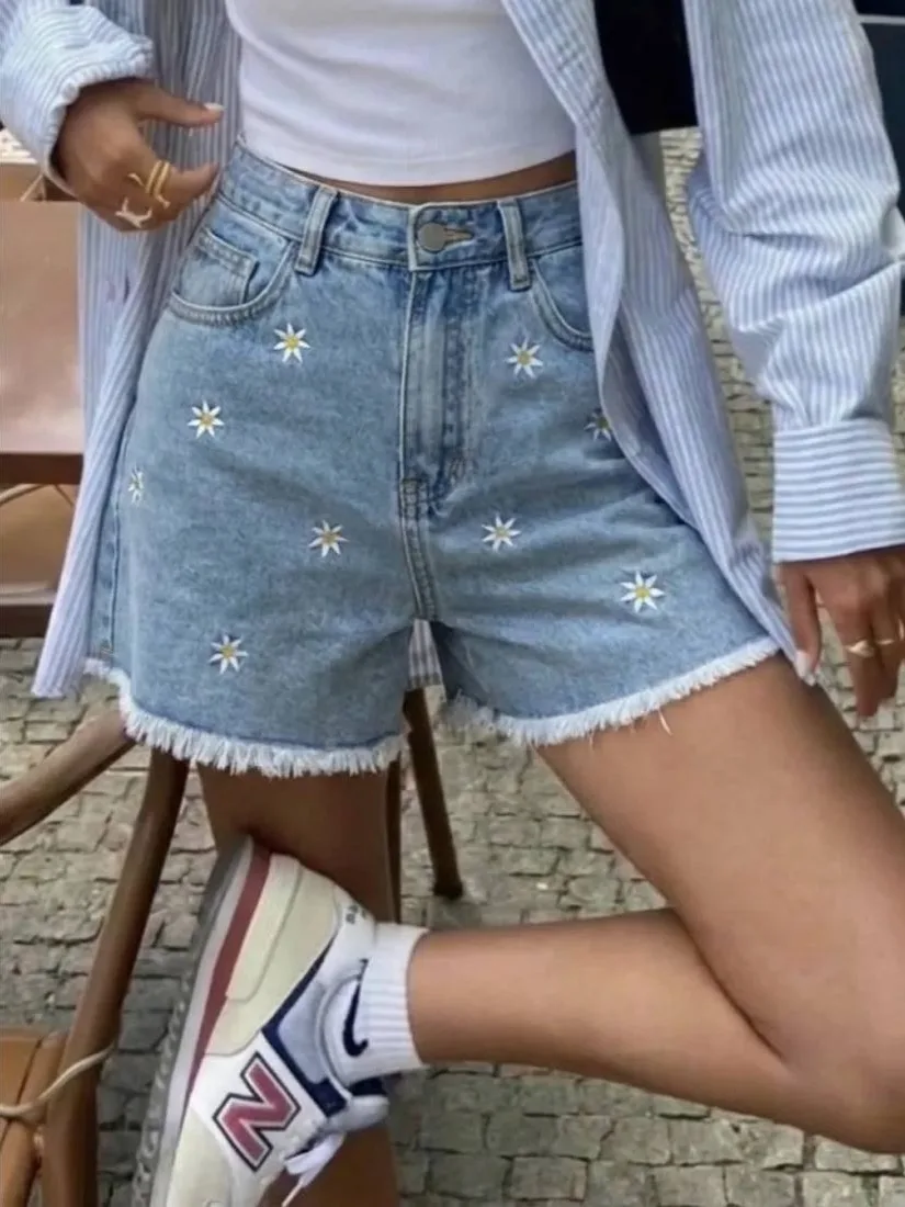 Подборка коротких джинсовых шорт с wb🤩👖🍪

1. Арт: 359352476
2. Арт: 788444595
3. Арт: 946176509
4