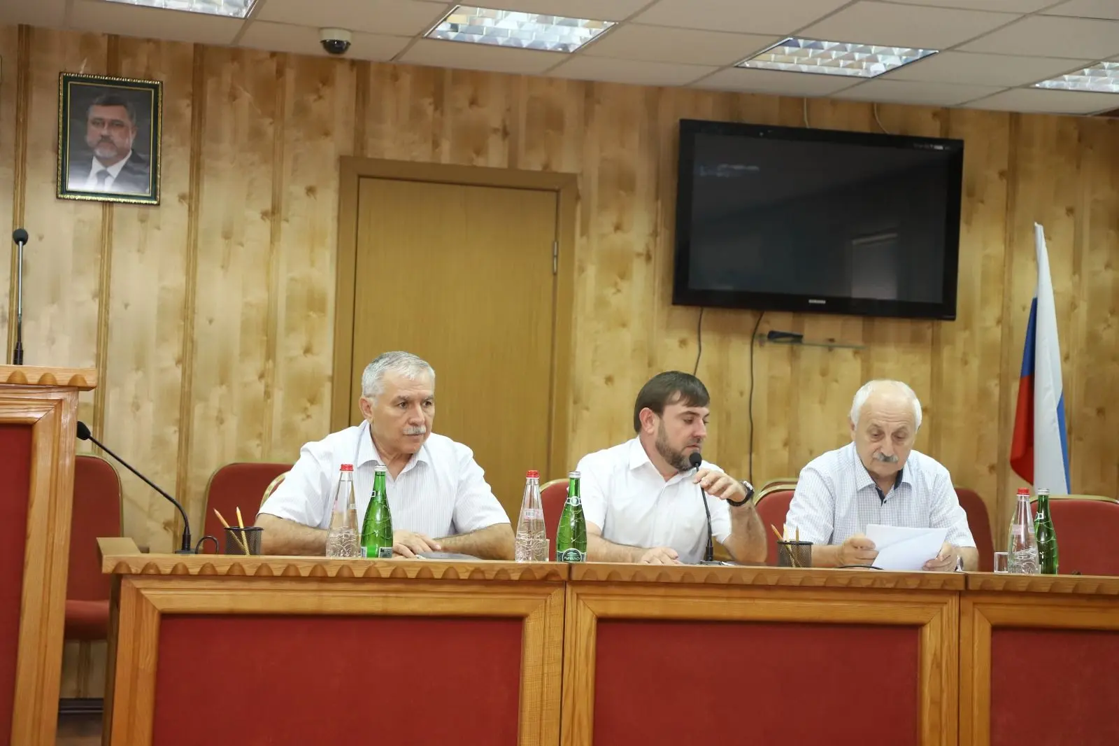 В Кизлярском районе состоялось совещание ветеринарных специалистов северной зоны респуб...