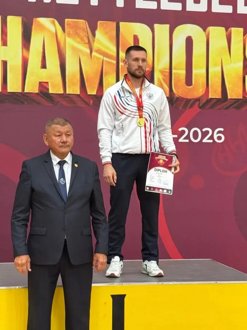 Только что завершился чемпионат Азии по гиревому спорту в казахстанском Актау. И наши бурятские спор