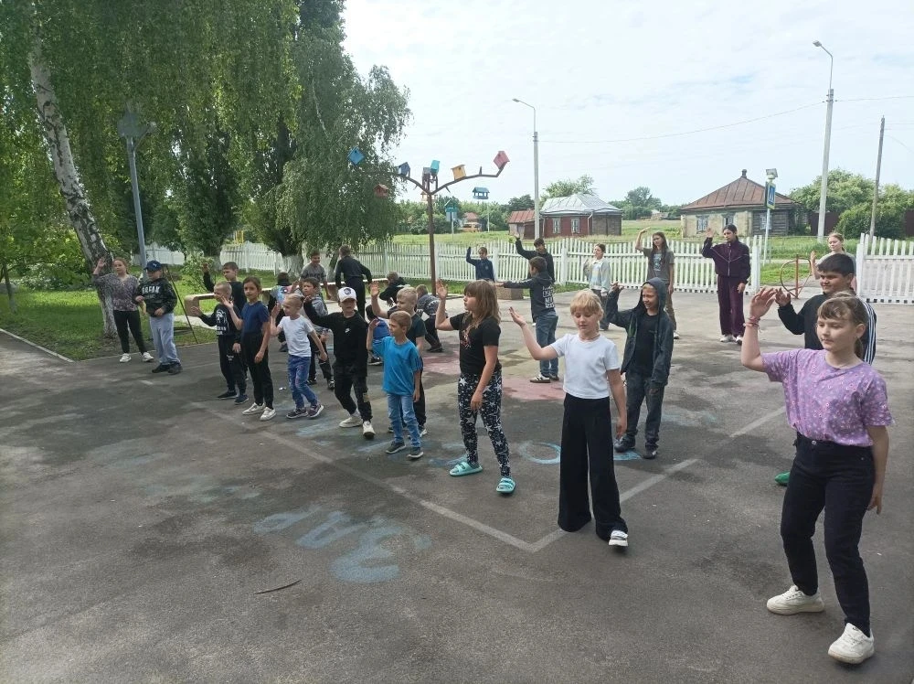 🚀 Второй день в пришкольном лагере: привыкли, подружились, влюбились в каникулы!