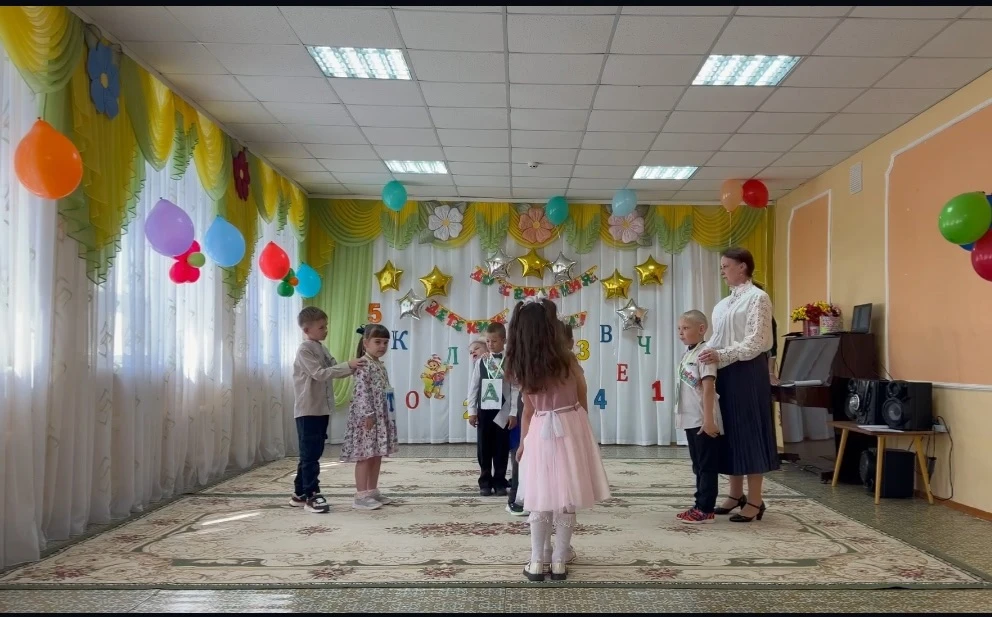 29 мая в Дубковском ЦРР прошел Выпускной бал для детей подготовительной группы.