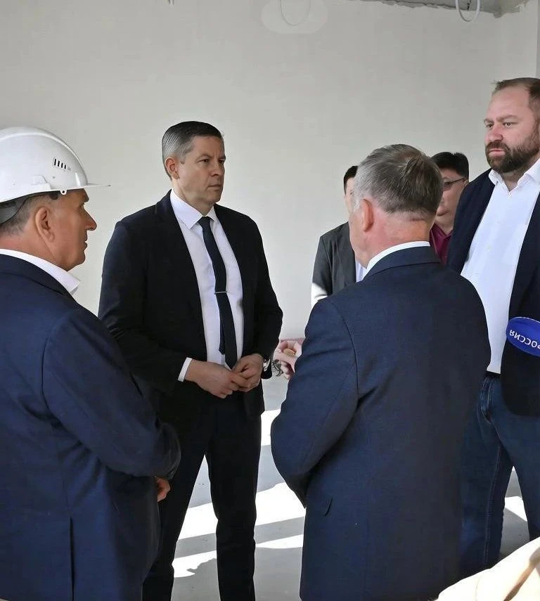 Четвертая по счету школа на 1225 мест строится в Советском районе Брянска, где ведется ...