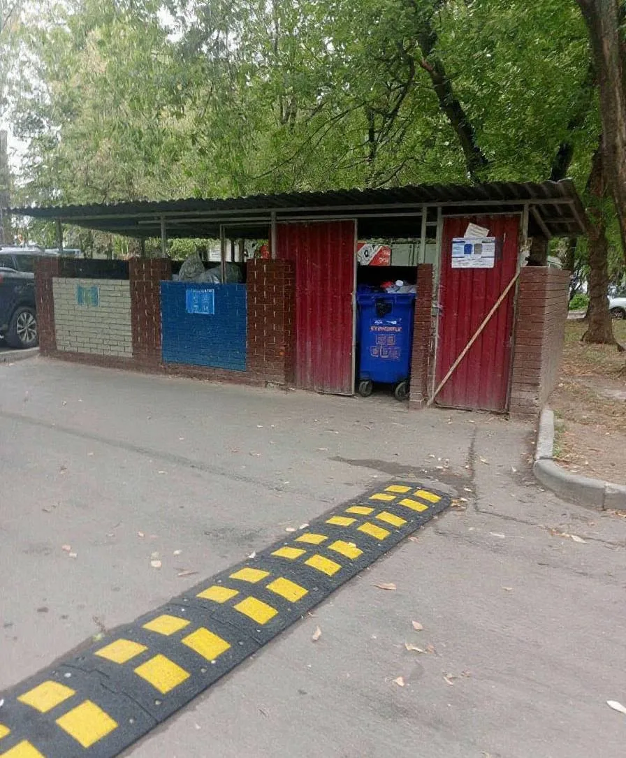 🗑️ В Текстильщиках мусорная площадка превратилась в источник вони