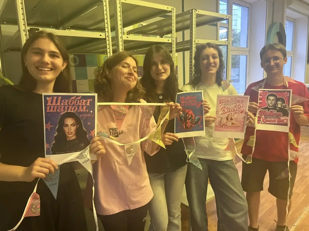 🍩 Наши мадрихи активно готовятся к главному событию лета