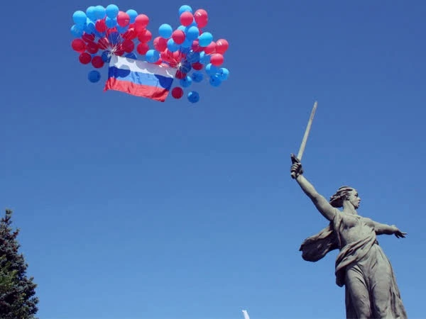Дорогие друзья, с Днём России! 🇷🇺