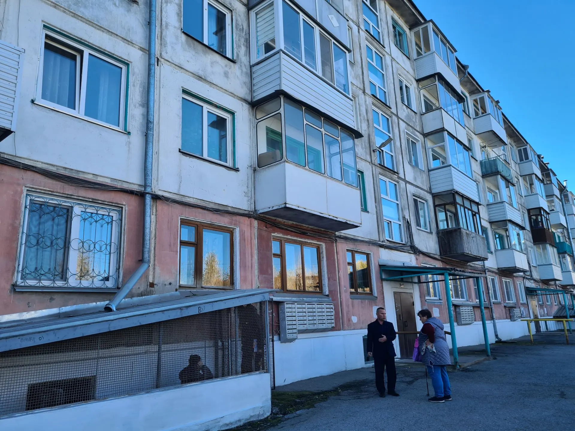 Главу Ачинского округа Игоря Титенкова пригласили в гости… в подвал