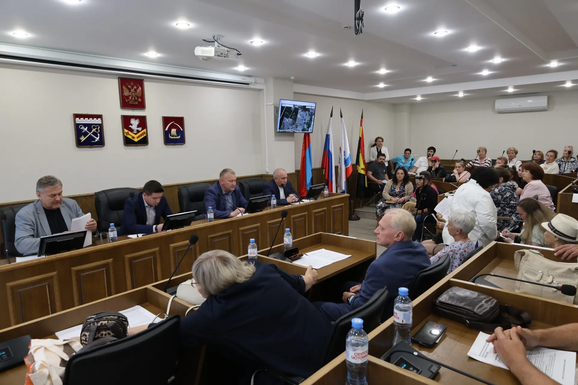Диалог власти и жителей
