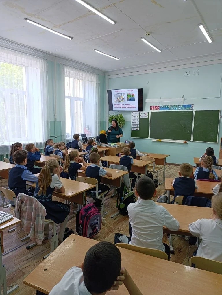 В преддверии летних каникул среди обучающихся были проведены профилактические мероприятия, направлен
