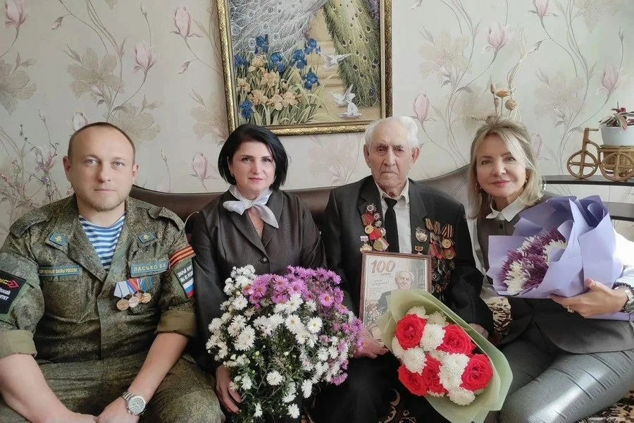 Ливенский фронтовик Иван Андреевич Бобкин отметил вековой юбилей