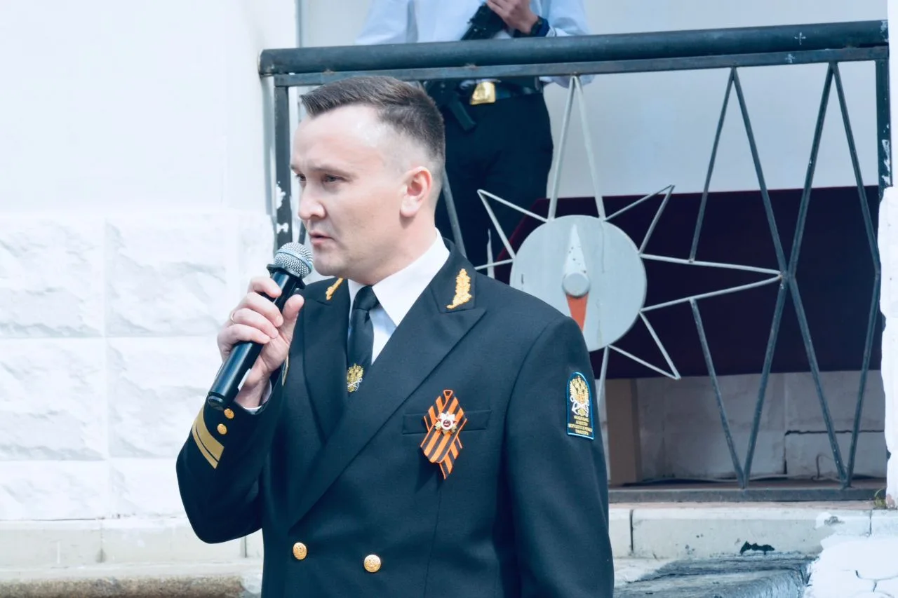 ПОЗДРАВЛЕНИЕ ДИРЕКТОРА ФИЛИАЛА С ДНЁМ ЗАЩИТНИКА ОТЕЧЕСТВА   23 февраля — поистине всенародный праздн
