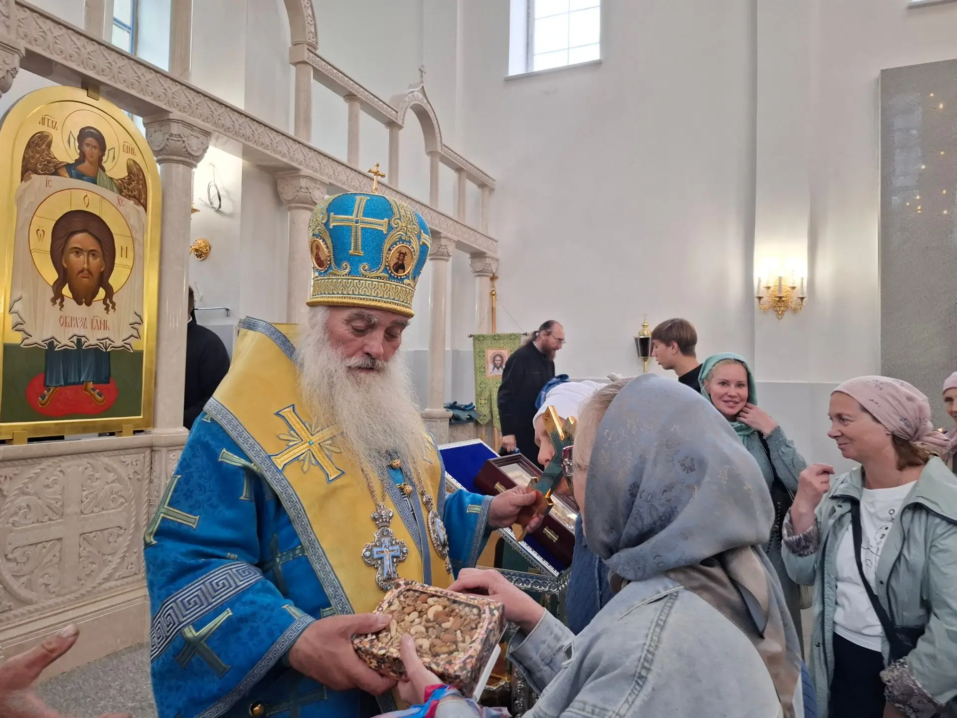 Митрополит Барнаульский и Алтайский Сергий сегодня отмечает день рождения.