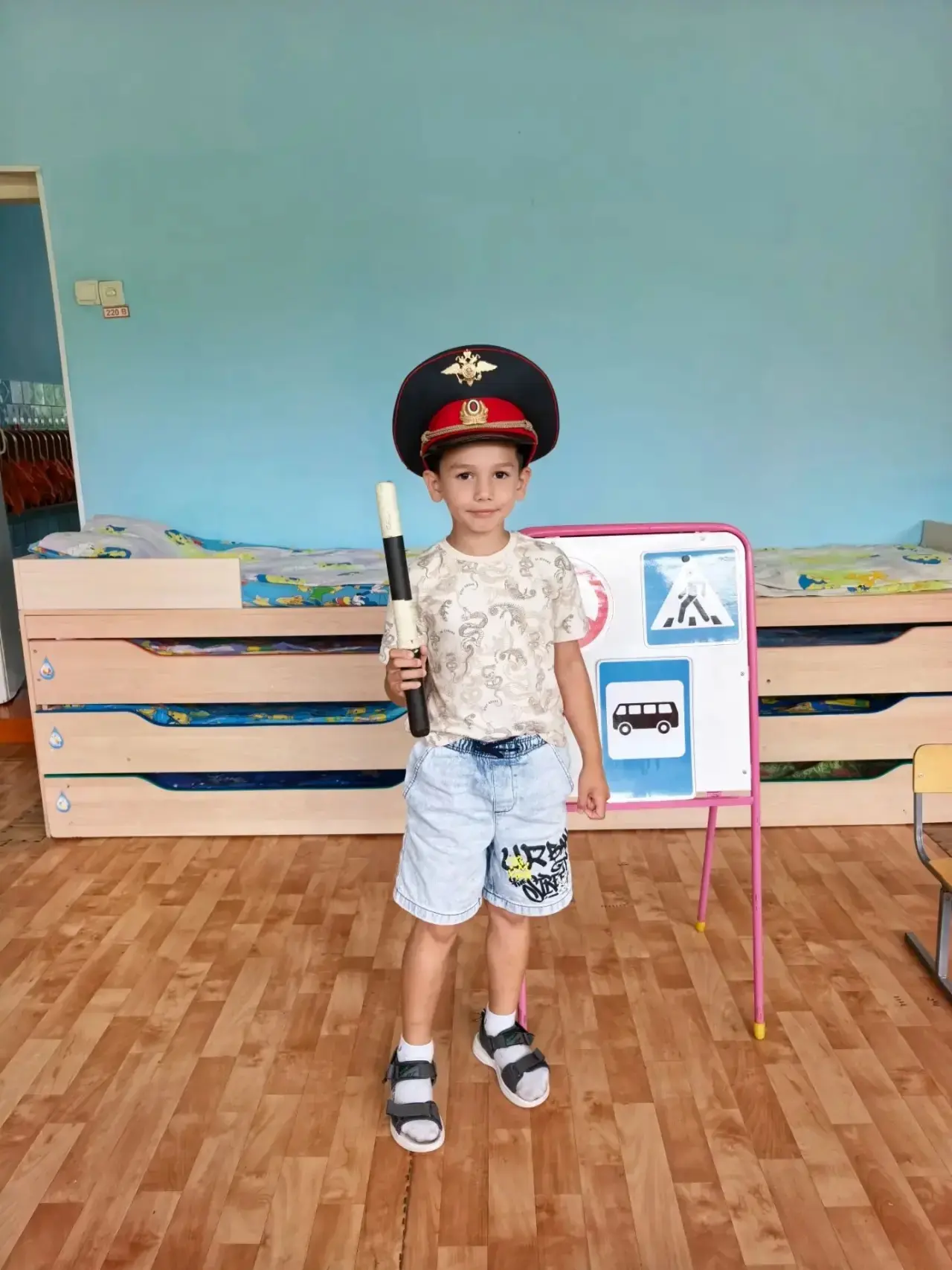 Тема дня: безопасность!🦺

В нашем детском саду прошло важное занятие, посвящённое правилам дорожног