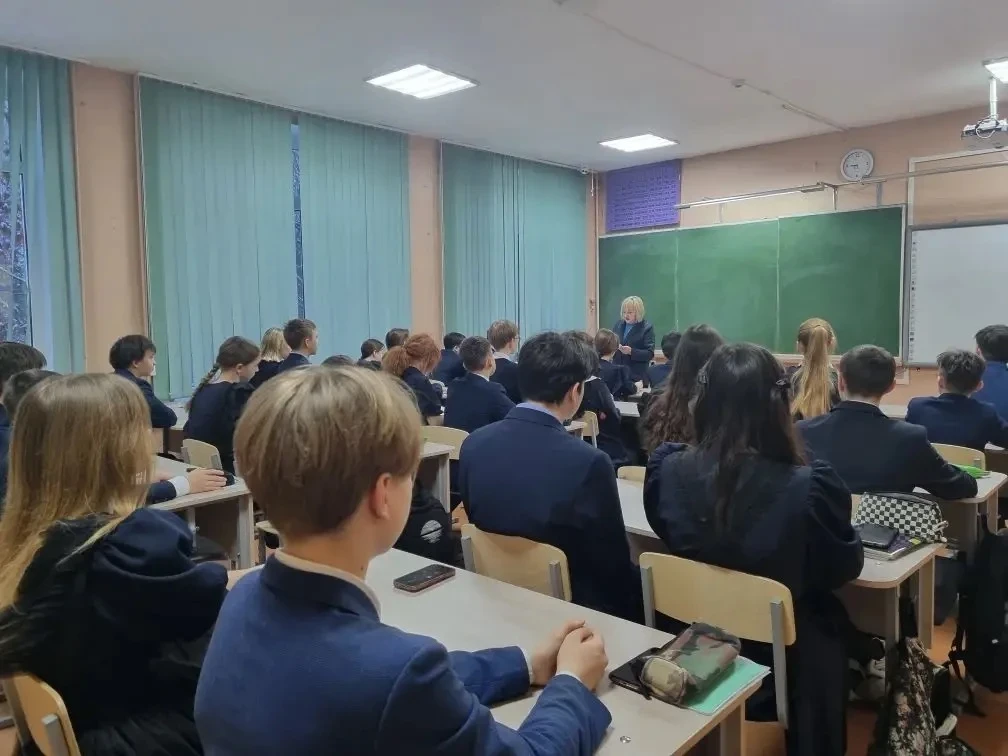 Безопасность в сети и правовая грамотность: важные беседы в школе № 41  На прошедшей неделе в нашей 