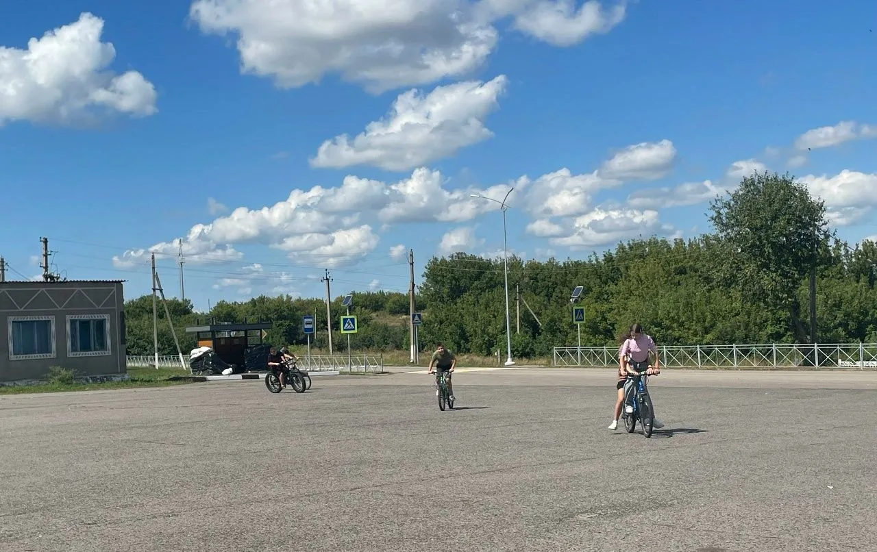 А мы продолжаем готовиться к празднику!
