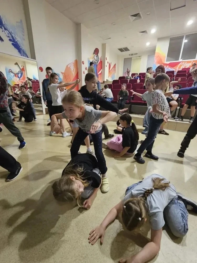 🎭 Творческий вихрь в «Атмосфере»!