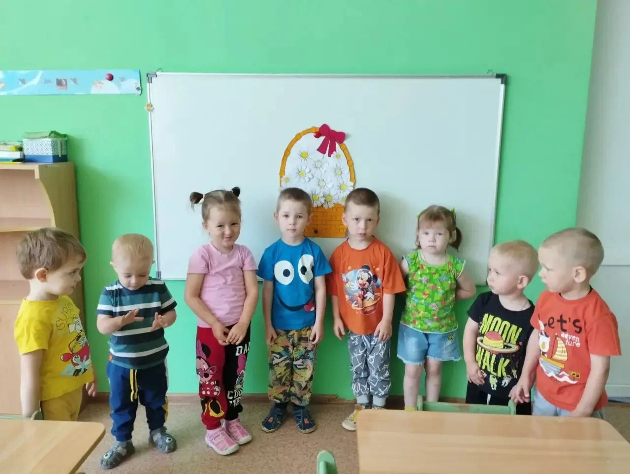 Ромашка — больше чем цветок: это символ уюта, искренности и родной природы. 

В младшей группе детск