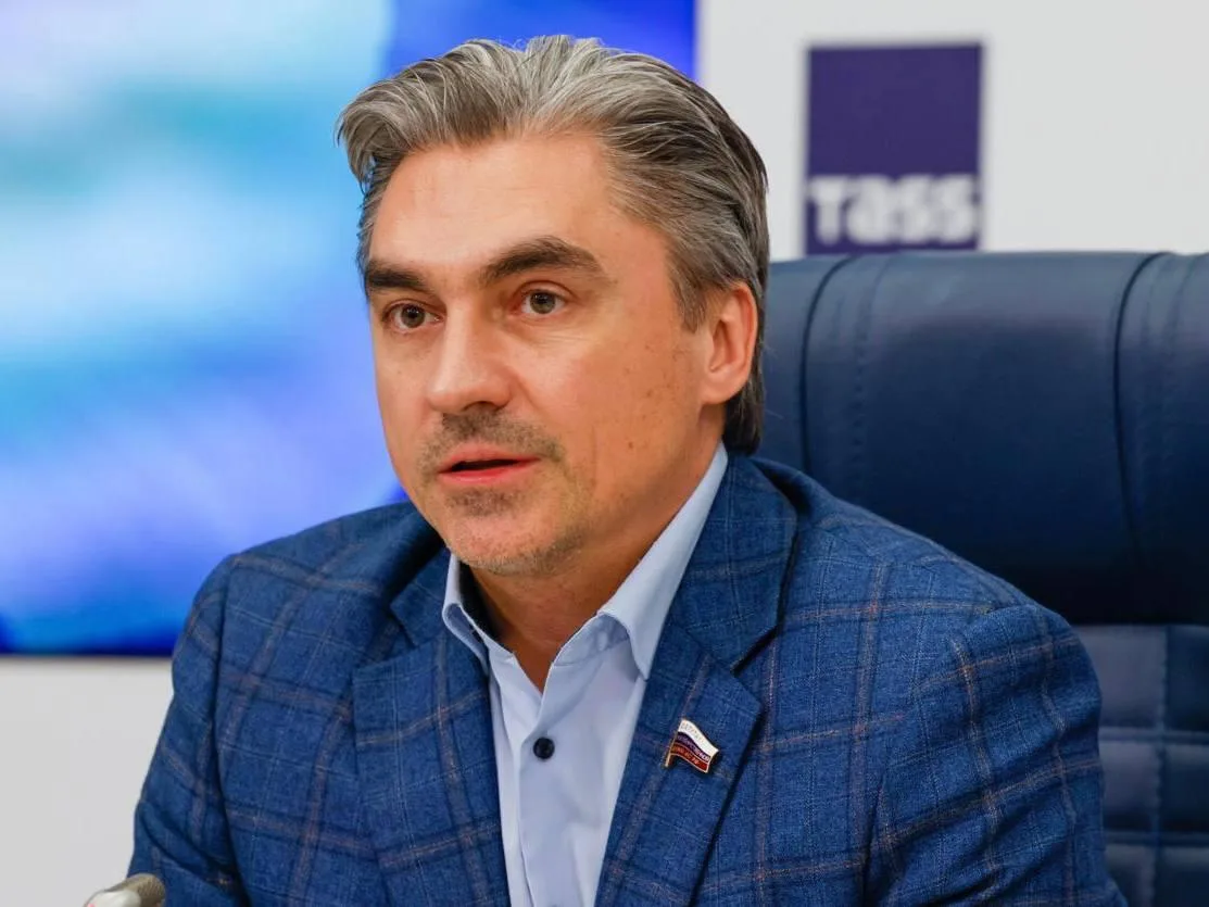"Россиянам следует воздержаться от покупок подписок и финансовых операций в Telegram до разъяснений 