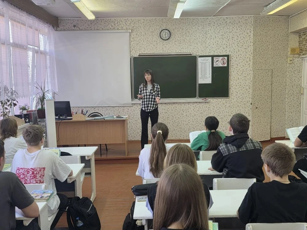 13 марта инспектор ОПДН  Куштейко Ольга Сергеевна провела профилактические беседы с обучающимися 6-8