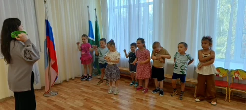 Сегодня в группе "Затейники" прошли мероприятия "Мастер - класс" и флешмоб посвященные ...