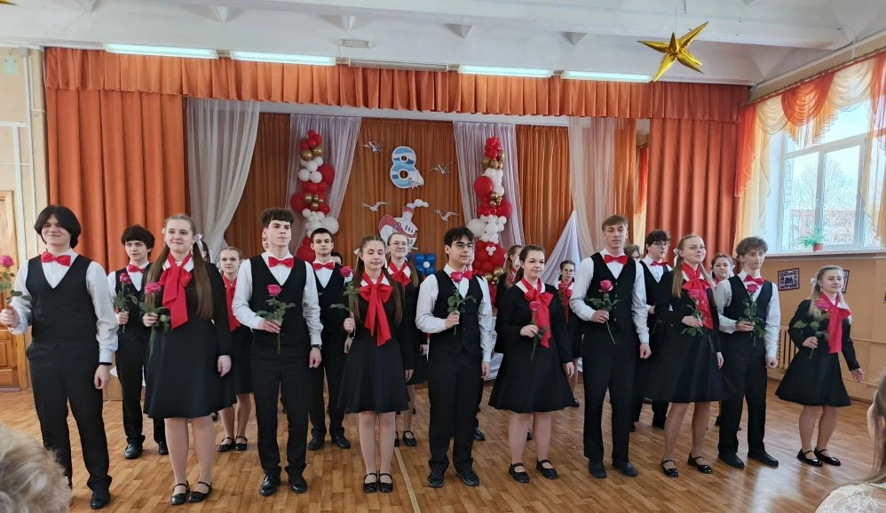 6 марта, в преддверии Международного женского дня, в школе с самого утра царила праздничная атмосфер