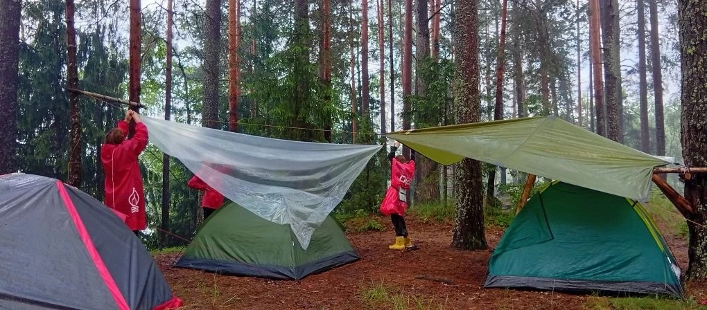 «Каждый шаг ради жизни» 

Под таким девизом ребята из школьного турклуба «ВездеХоды» совершили шести