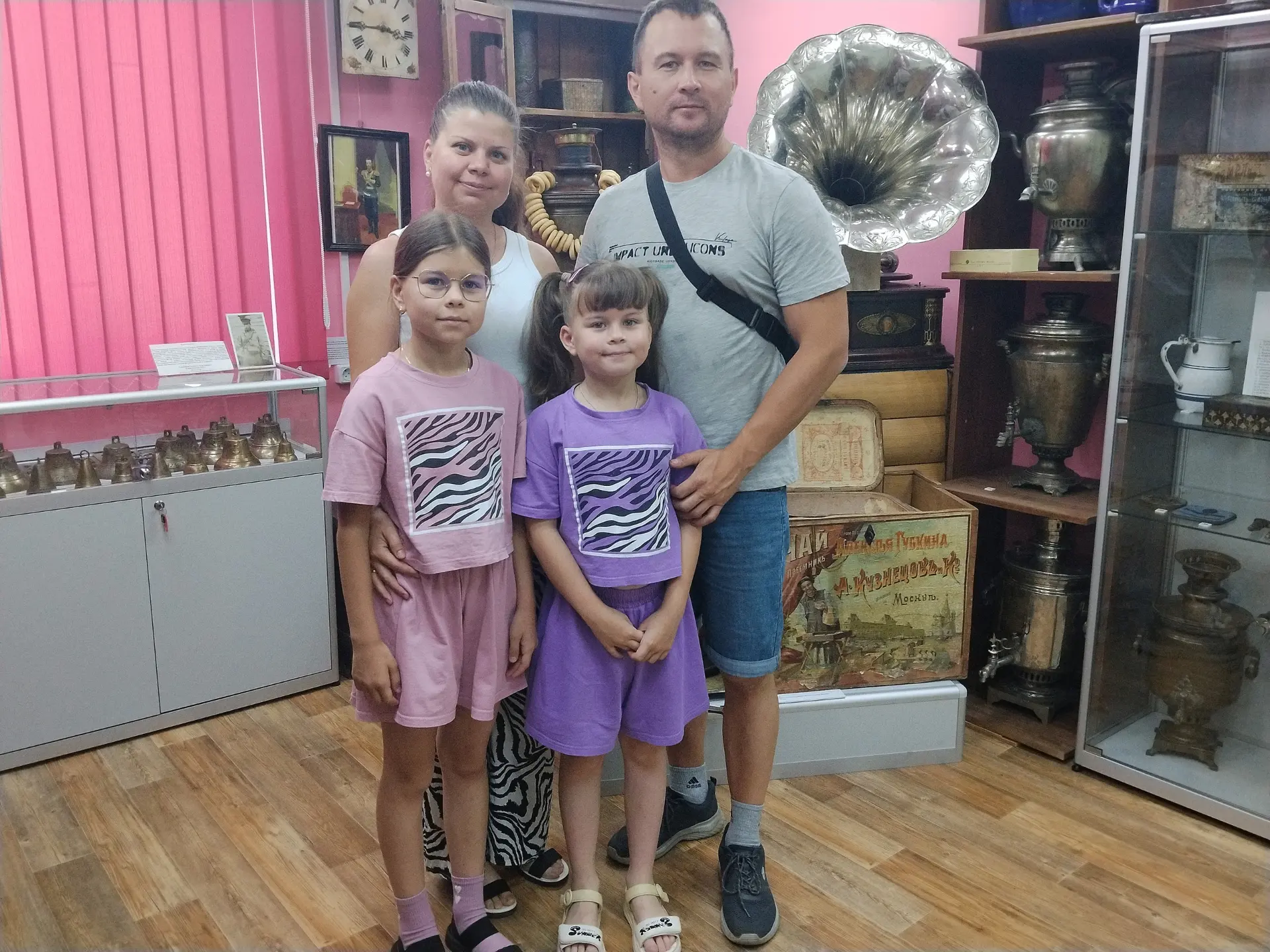 ЭКСКУРСИЯ
Наши гости из Костромы
#НейскийМузей #Экскурсия #НашиГости