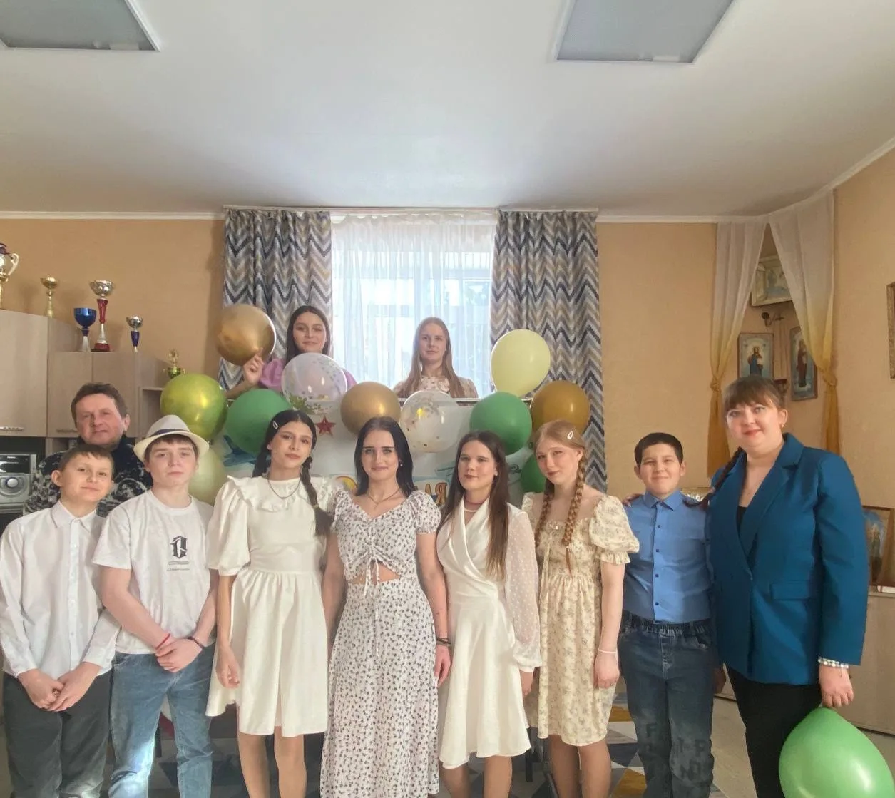 🥳 Сегодня, 23 февраля, замечательный праздник День защитника Отечества!