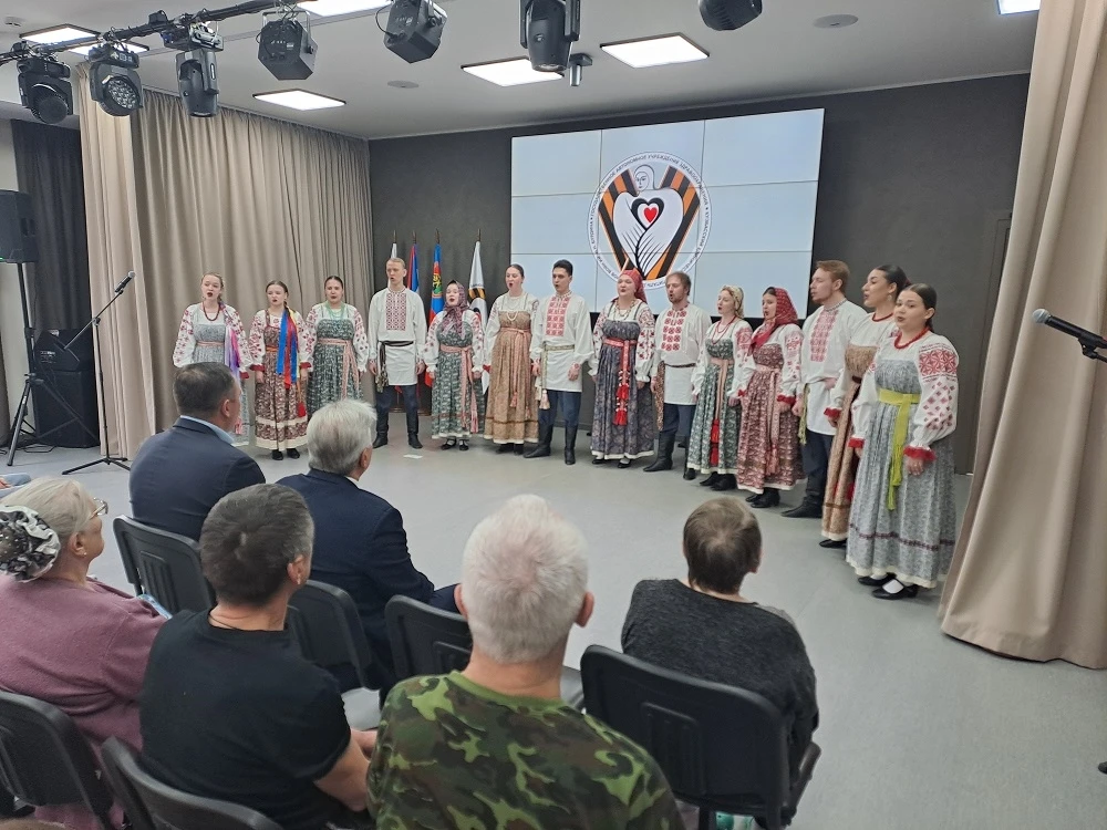 Ансамбль народной музыки «Любава» КемГИК выступил в Кузбасском госпитале ветеранов войн  ✅10 апреля 
