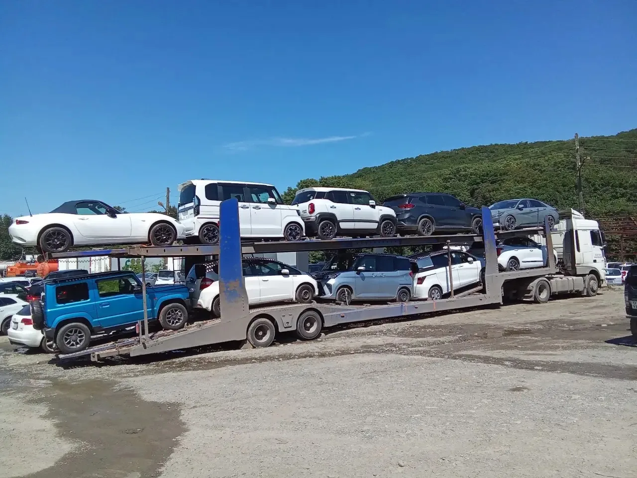 Очередной автовоз с автомобилями наших клиентов выехал на маршрут Владивосток-Омск 🚀