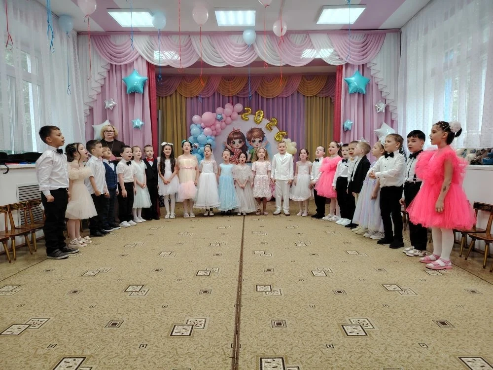 🎈Сегодня прошёл выпускной в группе «Дюймовочка»! 

🎈Наши ребята выросли и отправились в большое пл