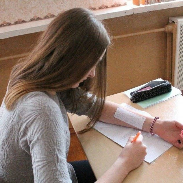 Школьница из Хабаровска отстояла свои результаты ЕГЭ в суде.