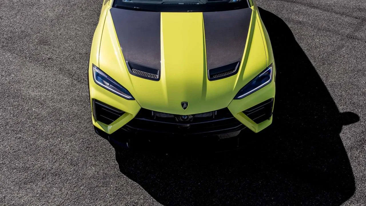 Lamborghini представила Urus SE Performante — самый мощный кроссовер в истории бренда.