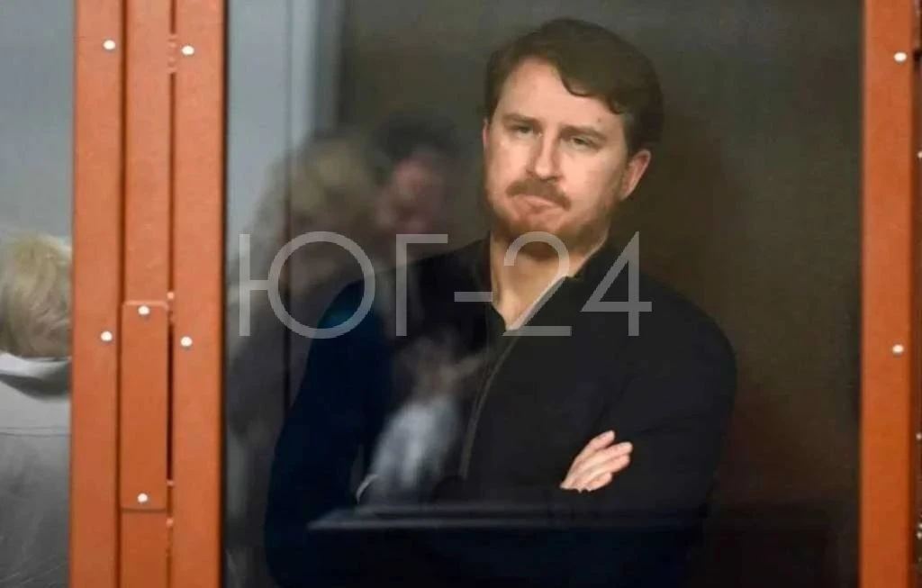 Экс-мэра Сочи Алексея Копайгородского приговорили к 15 годам колонии строгого режима и ...