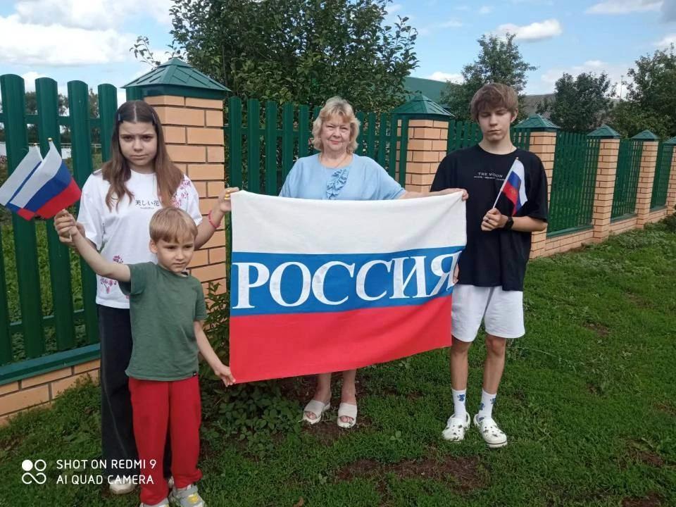 🇷🇺🇷🇺Заведующий Иловай-Дмитриевской сельской библиотекой Алехина Л.И. провела уличну...